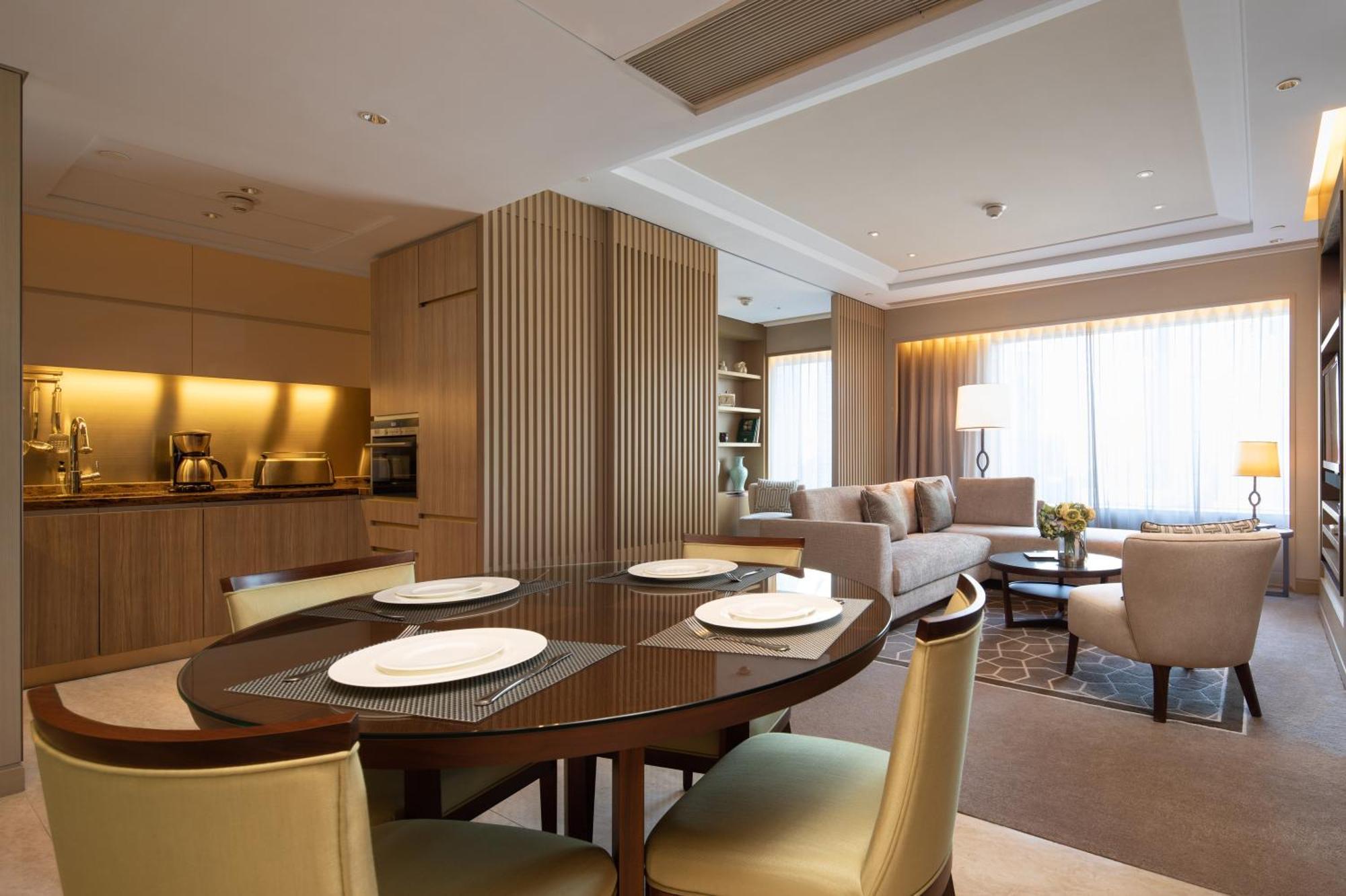 Hotel Ifc